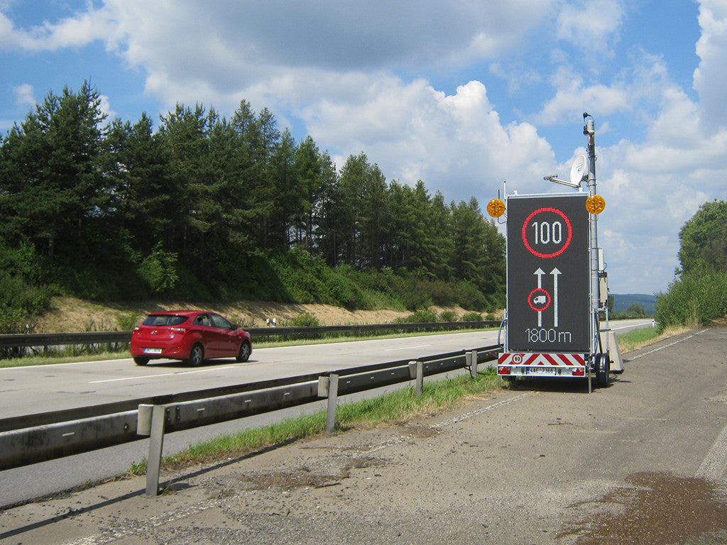 Accredited measurement of road surface noise